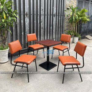 Bộ bàn ghế sắt nệm BGSNBP063