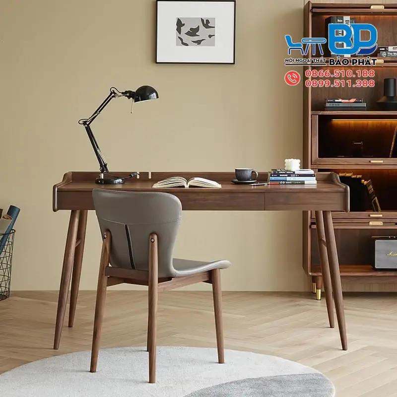 Sử dụng bàn làm việc tại nhà nhỏ gọn giúp tối ưu diện tích