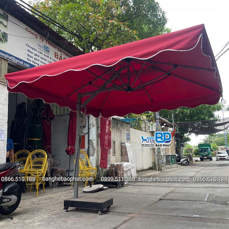 Dù lệch tâm vuông 3 mét x 3 mét màu đỏ đô in logo 14 Ưu điểm của dù lệch tâm vuông 3 mét x 3 mét màu đỏ đô in logo
