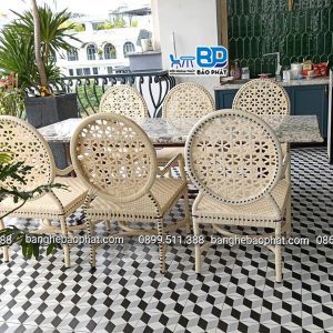 Bàn ghế mây nhựa ban công để ngoài nắng mưa có bền không?