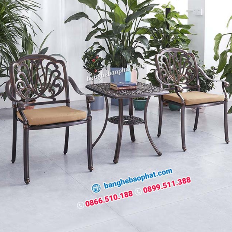 Bàn ghế nhôm đúc ban công nhập khẩu đẹp và sang trọng