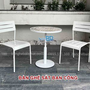 Bàn ghế sắt ban công
