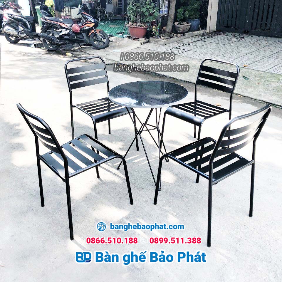 Bộ bàn ghế sắt ban công BGSBP004