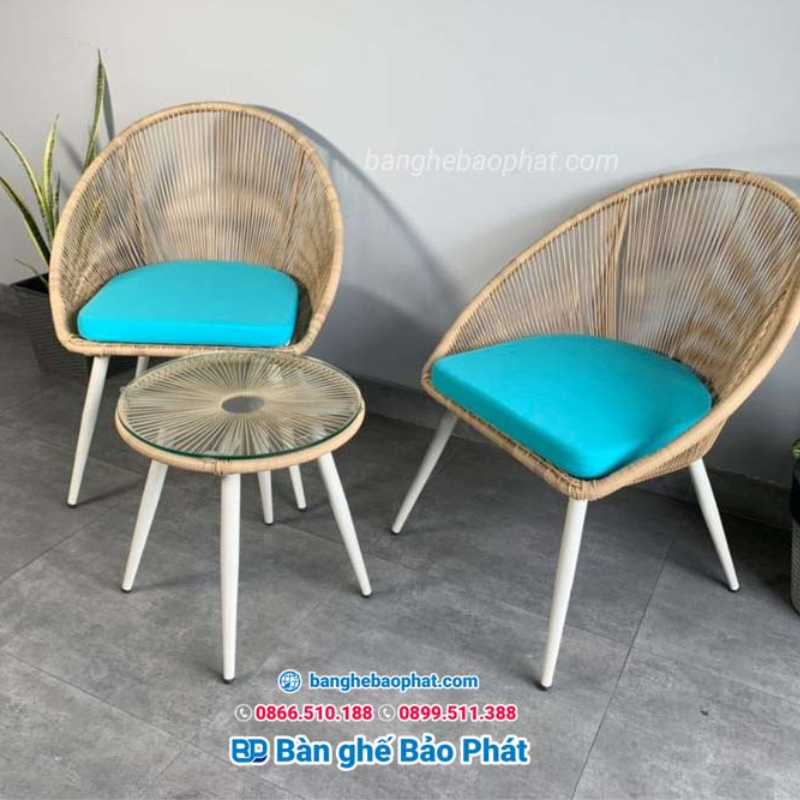 Bộ bàn ghế ban công chung cư mây nhựa 2 ghế 1 bàn BGBCBP005