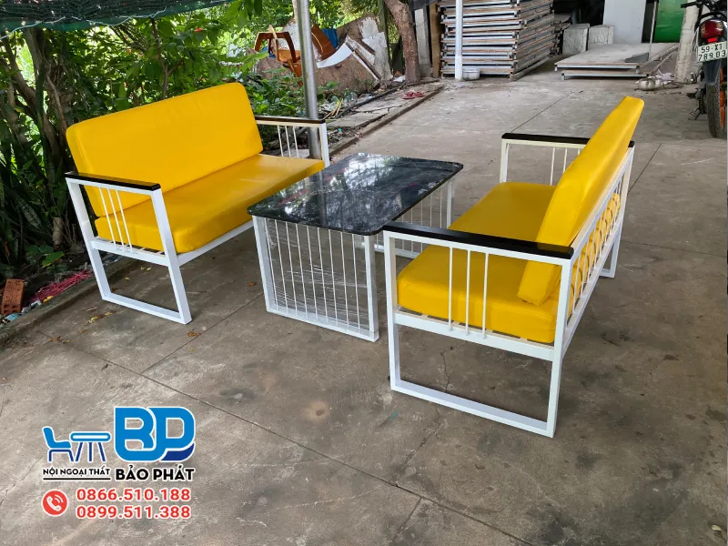 Bộ bàn ghế ban công sắt hộp phong cách Minimalism hiện đại