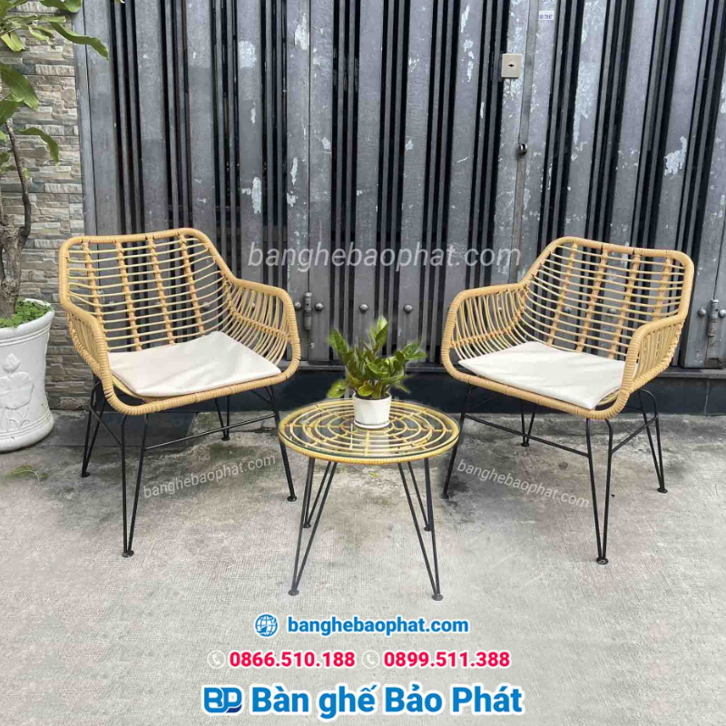 Bộ bàn ghế ban công mây nhựa 2 ghế 1 bàn nhỏ xinh BGNGMBP023