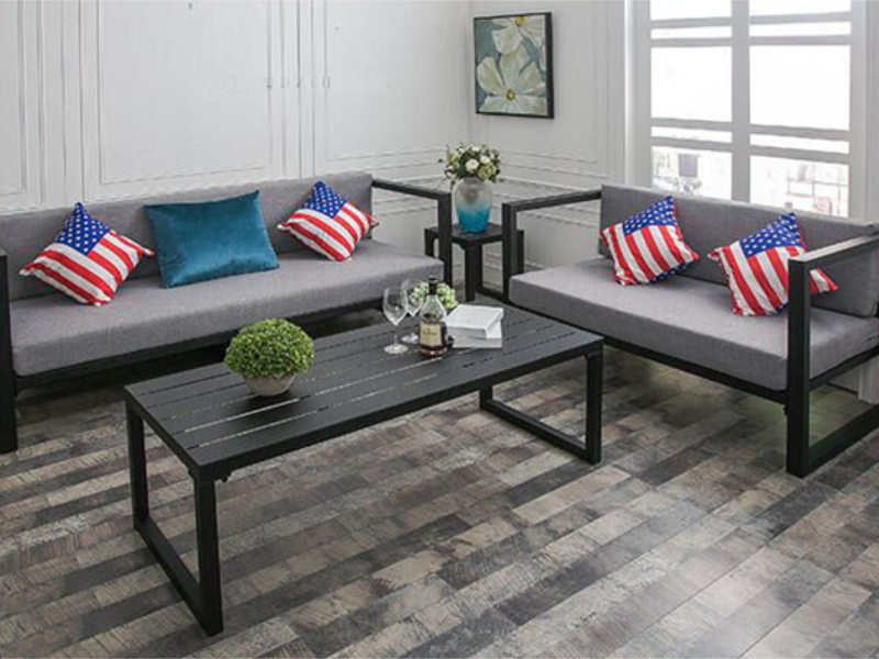 Bộ bàn ghế sofa L ban công sắt hộp phong cách Minimalism 
