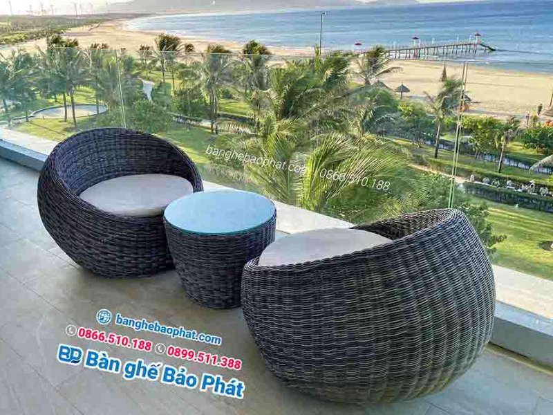 Bộ bàn ghế trứng mây nhựa ban công đan dây tròn bàn mặt kính