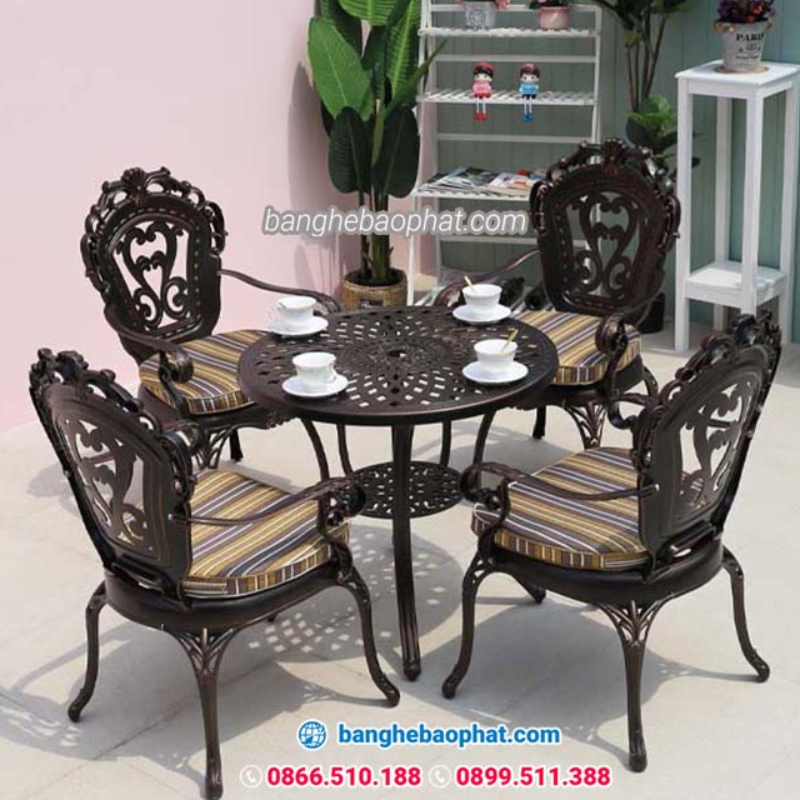 Đặc điểm nổi bật của bàn ghế nhôm đúc nhập khẩu nguyên chiếc