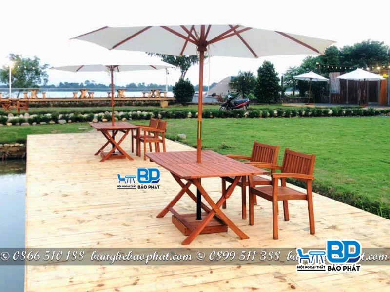 Bàn ghế gỗ ban công tại Bảo Phát