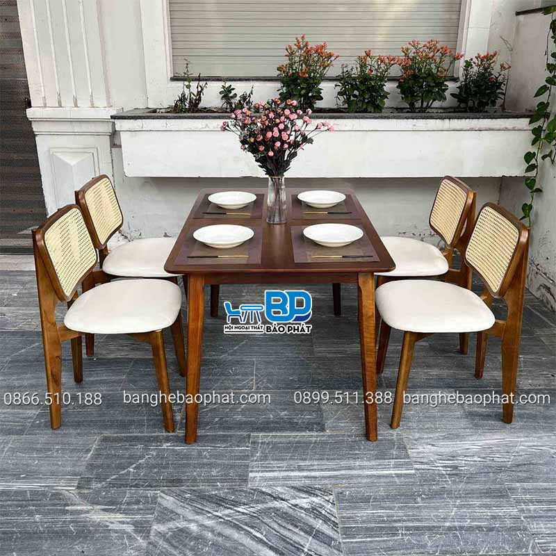 Bộ bàn ghế quán bia bằng gỗ ghế CH301 bàn Ashley