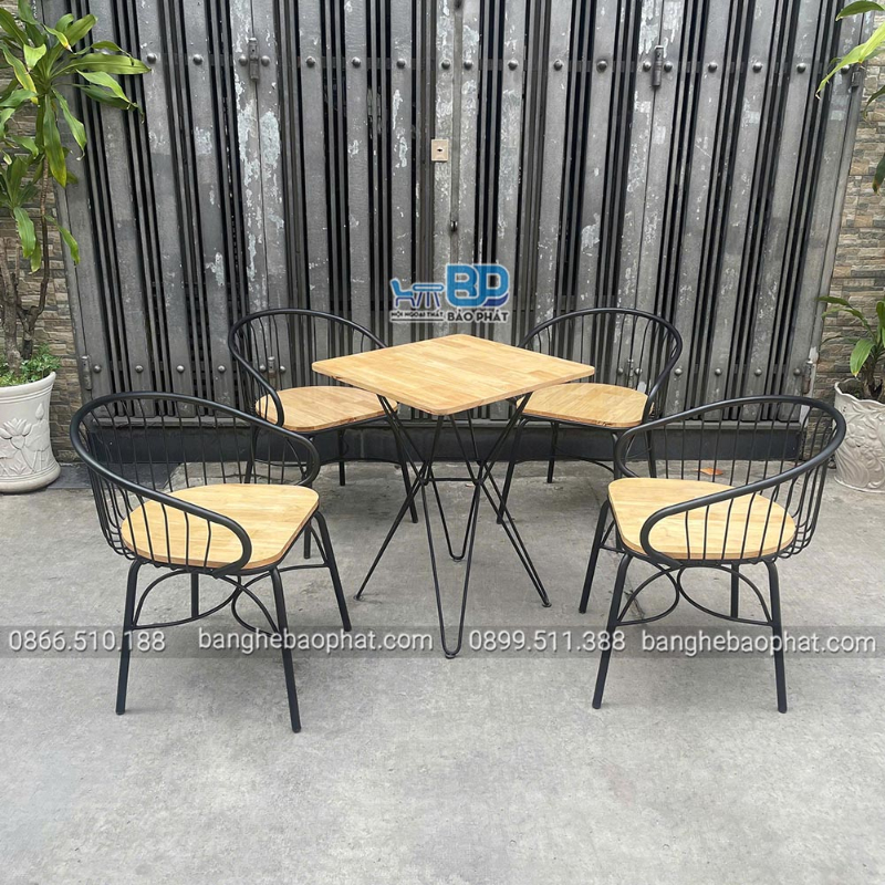 Bộ bàn ghế quán bia hơi sắt gỗ BGSBP062
