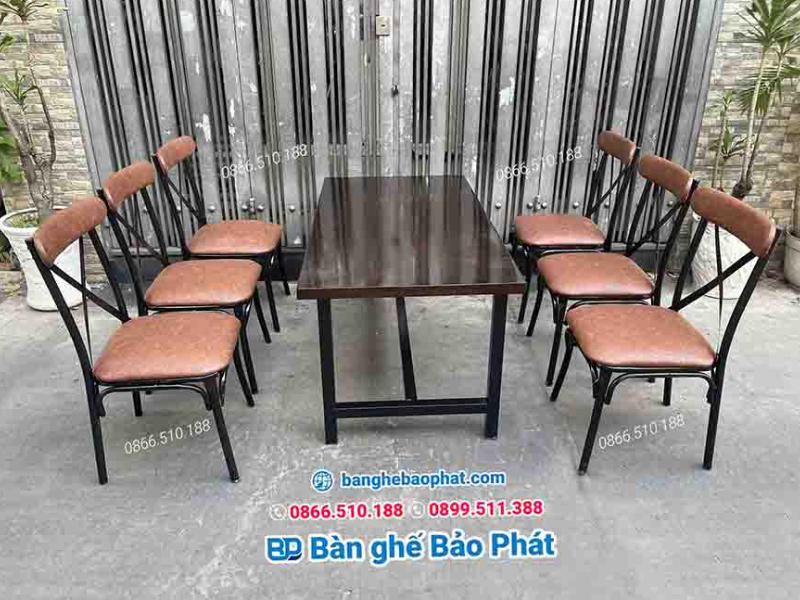 Bộ bàn ghế quán bia hơi sắt nệm cao cấp