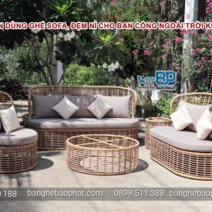 Có nên dùng ghế Sofa, đệm nỉ cho ban công ngoài trời không?