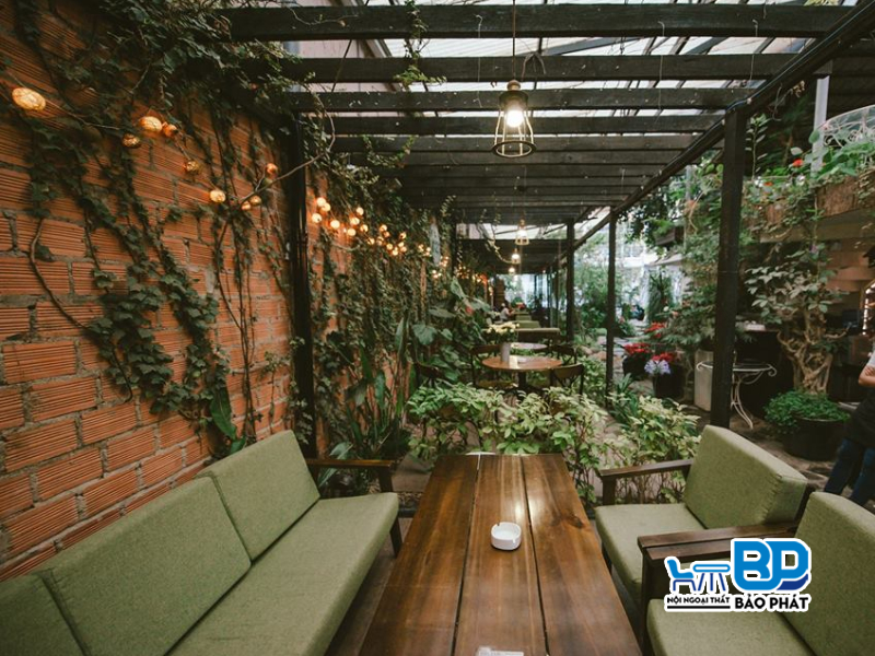 mau thiet ke quan cafe san vuon 100m2 phong cach nhiet doi 2