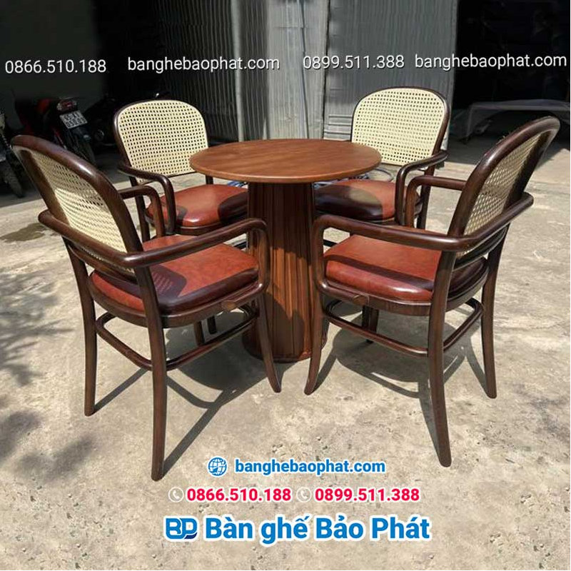 Bộ bàn ghế cafe phòng lạnh Thonet 811