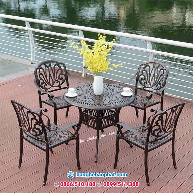 Bộ bàn ghế nhôm đúc cao cấp dành cho ban công resort