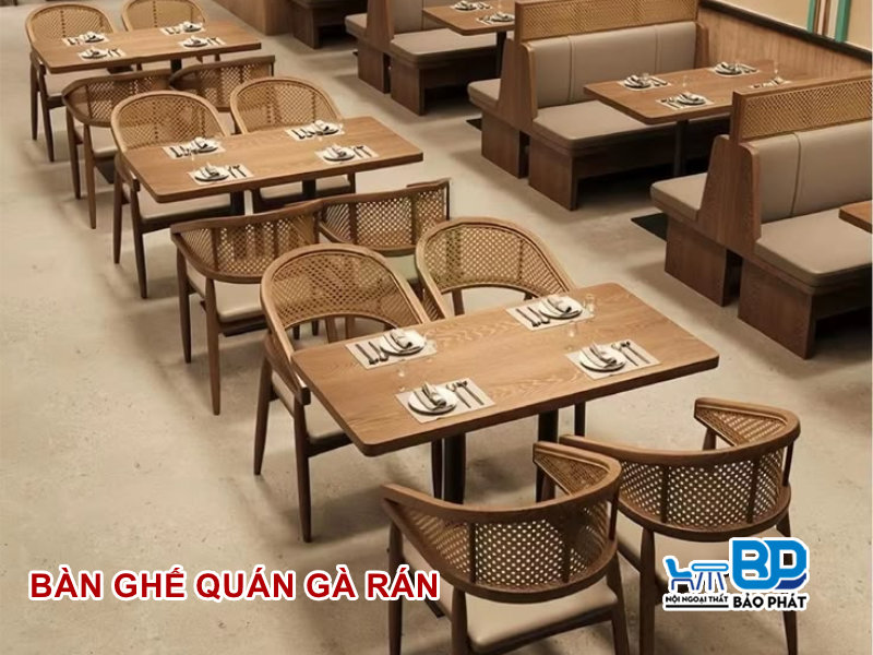 Bàn ghế quan gà rán