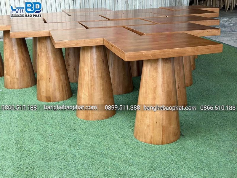 Bàn gỗ cafe mặt vuông BP-TM001 bề mặt gỗ được phủ lớp sơn PU bảo vệ