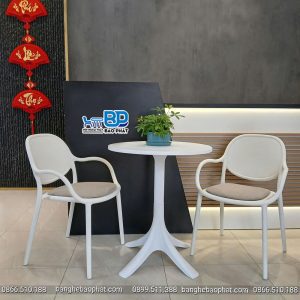 Bộ bàn ghế nhựa lót nệm 3061A