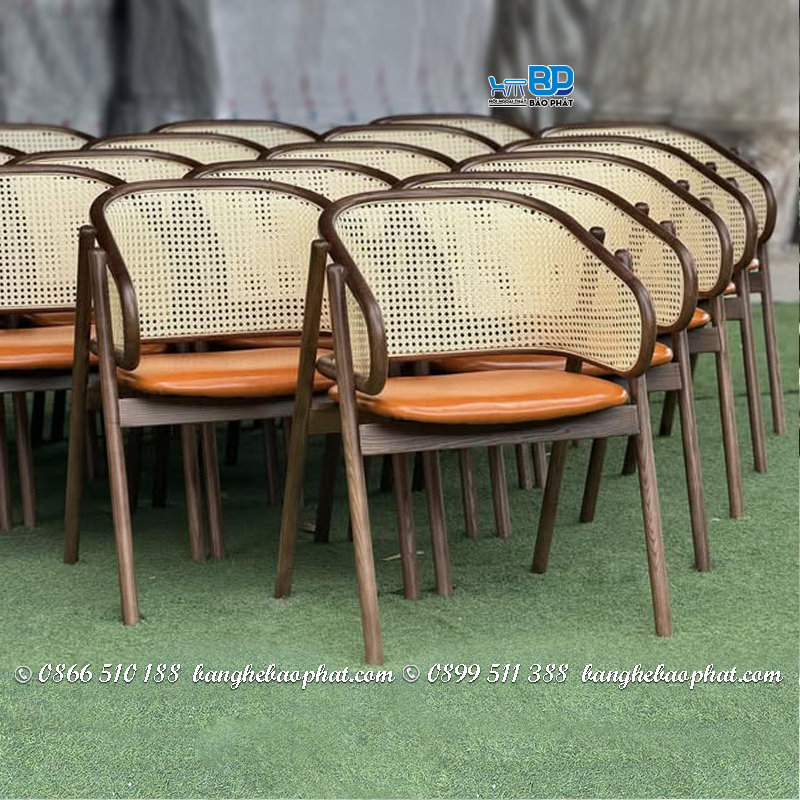 Ghế cafe Casey Arm Chair khung gỗ lưng đan mây