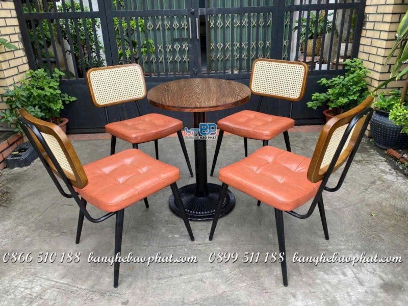 Ghế cafe Copine sắt nệm lưng đan mây