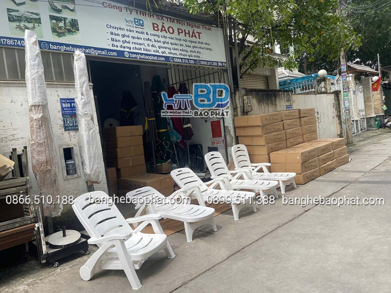 Ghế nhựa hồ bơi nhựa đúc PP nguyên chiếc