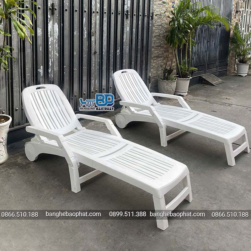 Ghế hồ bơi nhựa đúc