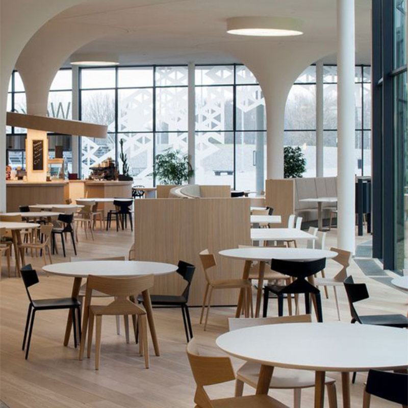 Thiết kế quán cafe 50m2 theo phong cách tối giản