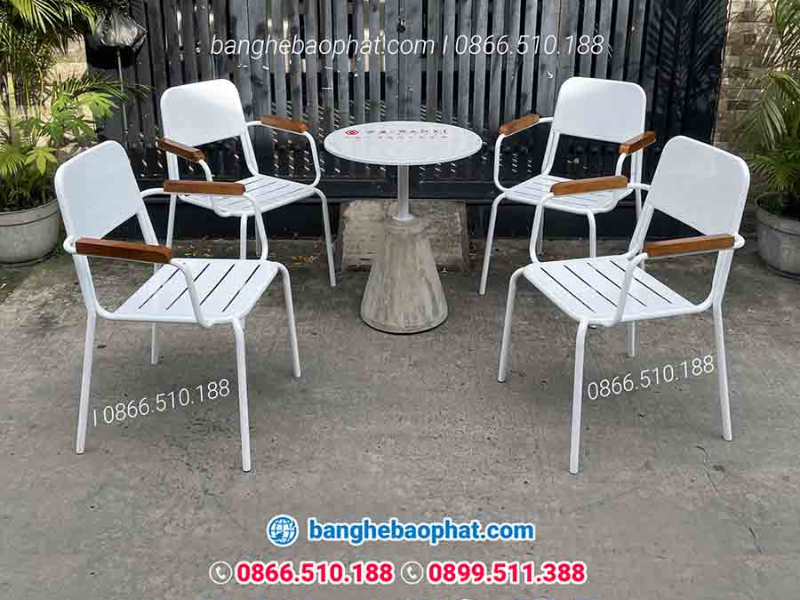 Những sai lầm thường gặp khi chọn mua bàn ghế sắt ngoài trời