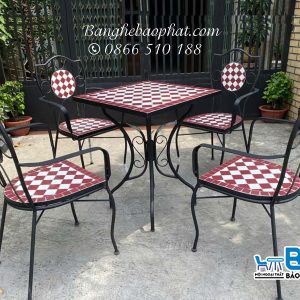 Tiêu chuẩn nhận biết bàn ghế sắt sơn tĩnh điện đạt chuẩn, bền bỉ.