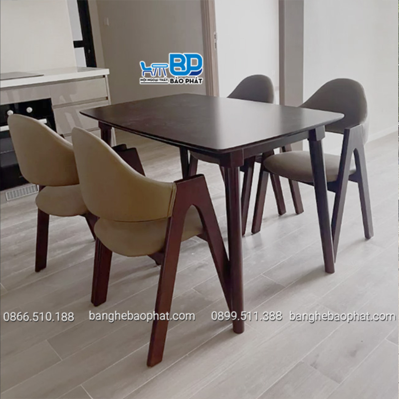 Bàn ghế quán mì cay gỗ nệm, ghế chữ A