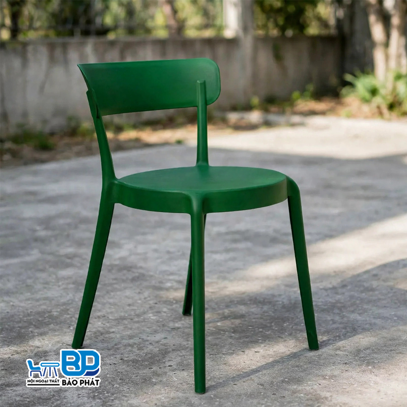 Ghế cafe màu xanh làm từ nhựa đúc