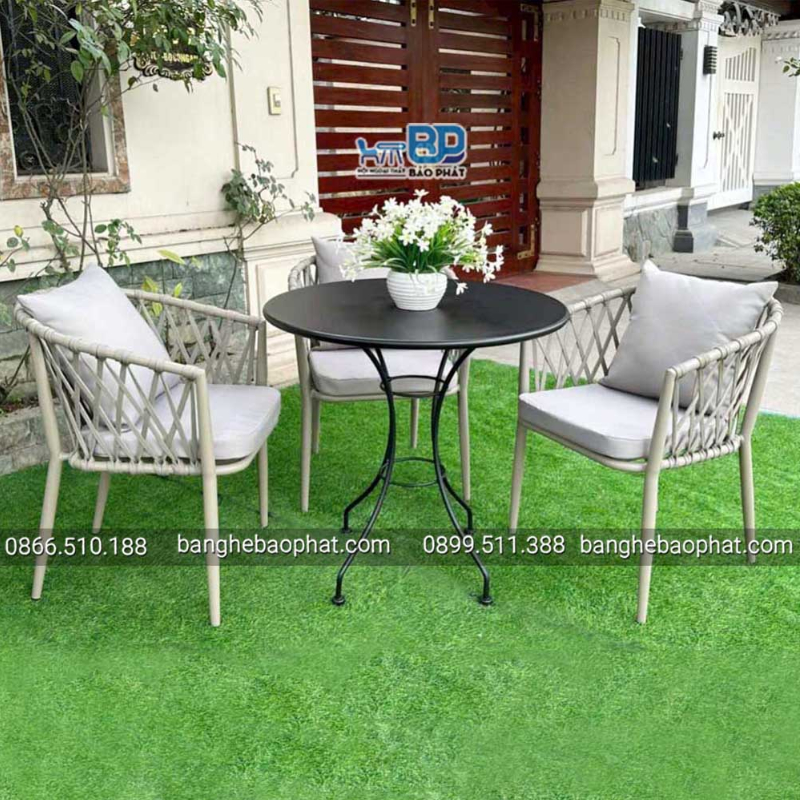 Ghế đan dây dù dành cho nhà hàng ngoài trời
