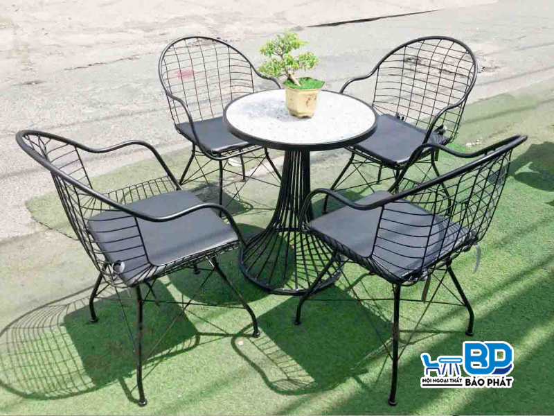 Ghế sắt cafe màu đen BGSBP010